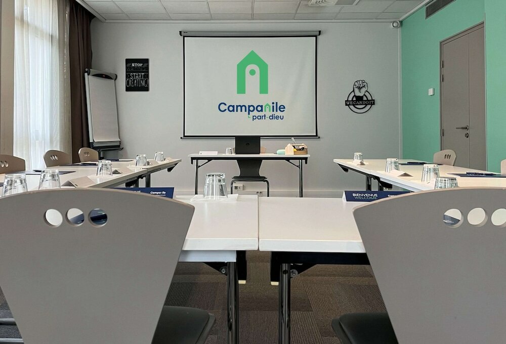 Фото Campanile Lyon Centre - Gare Part Dieu