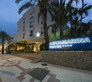 Гостиница Ms Aguamarina Suites в Торремолиносе