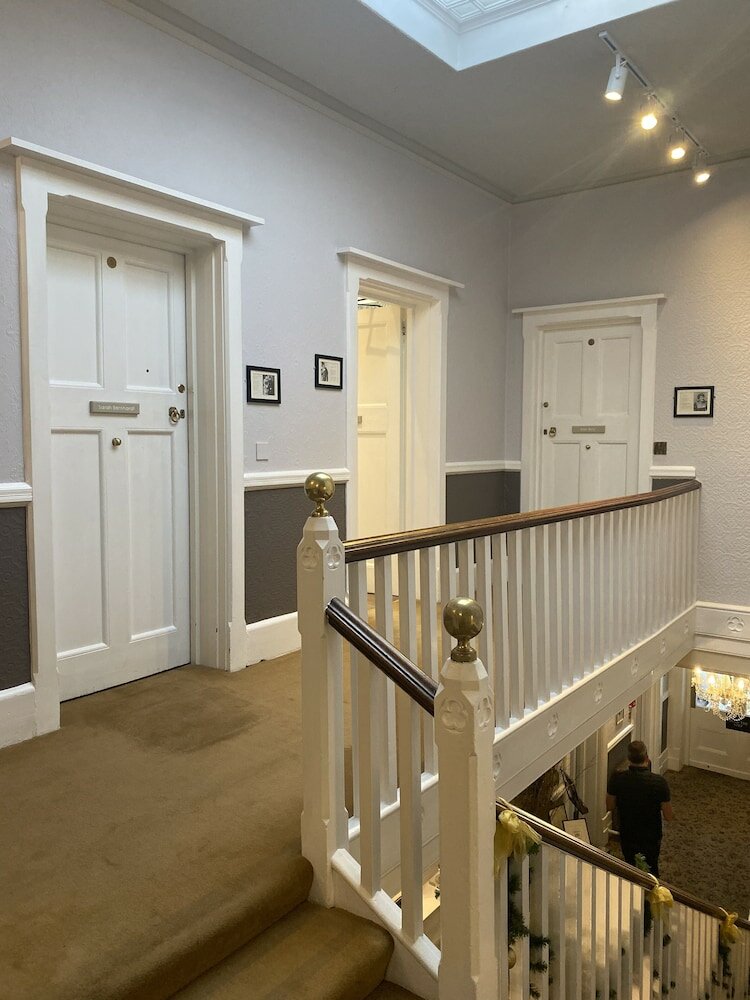 Фото Langtry Manor Hotel