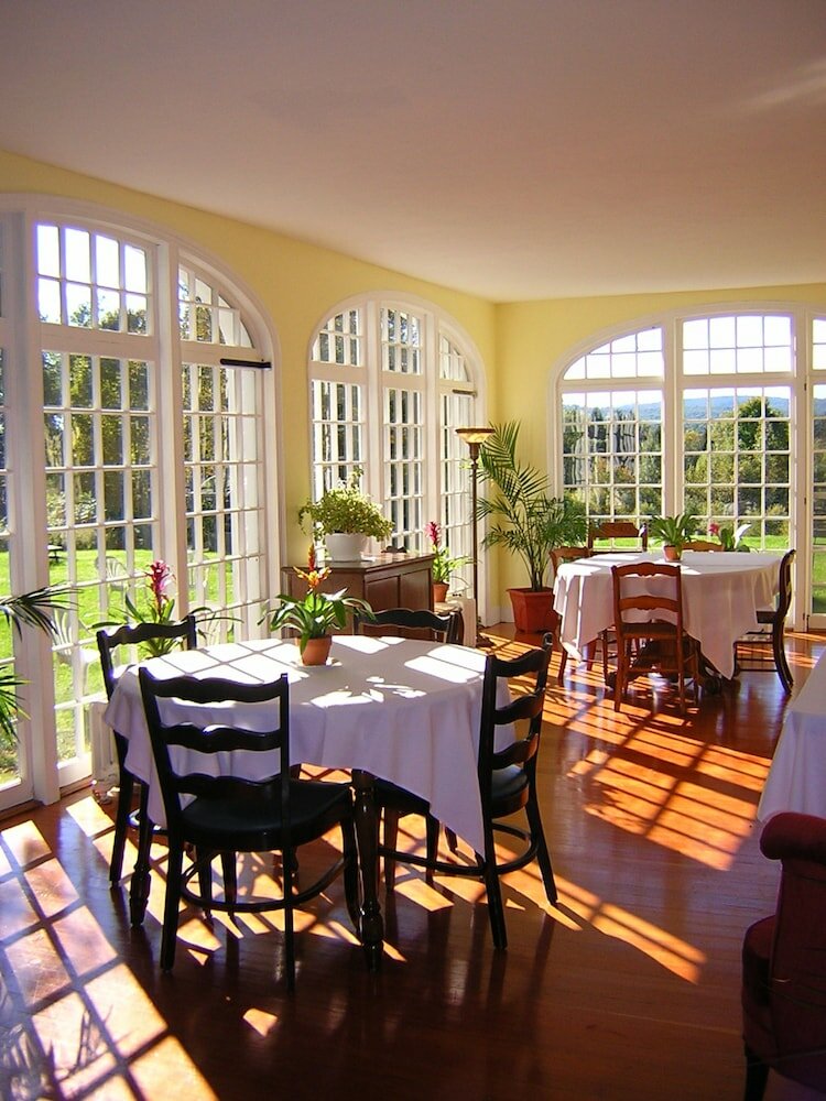 Фото Centennial House