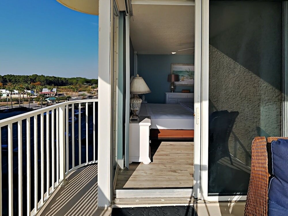 Фото Long Beach Resort by Southern Vacation Rentals