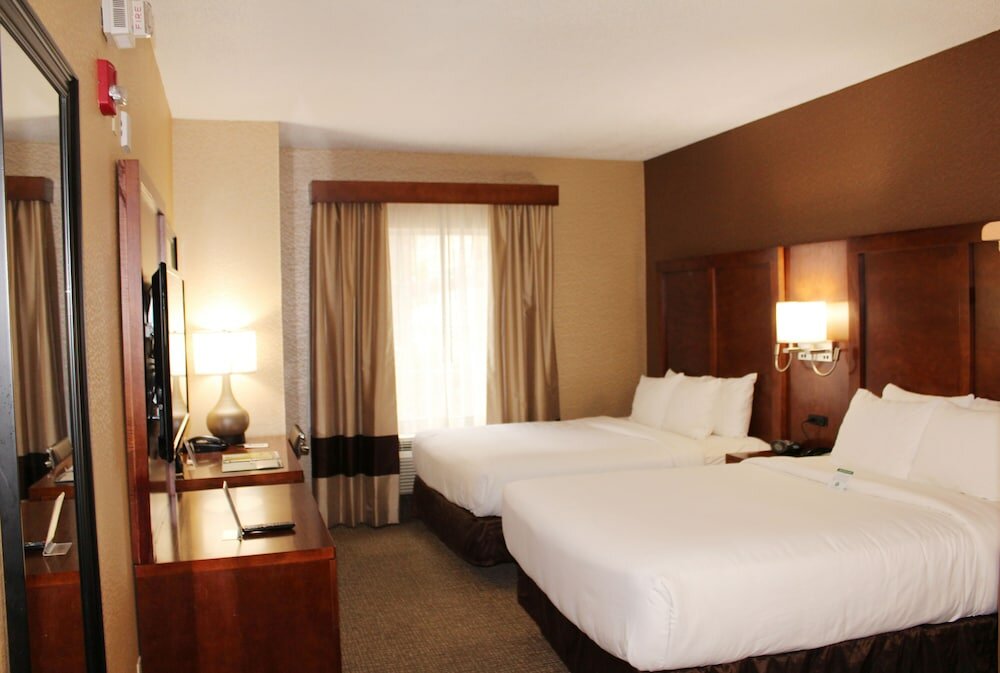 Фото Quality Suites Nyc Gateway