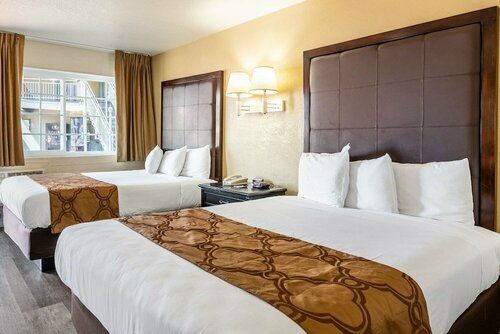 Гостиница Americas Best Value Inn & Suites Flagstaff во Флагстаффе