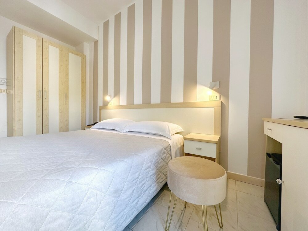 Фото Aura Living Hotel