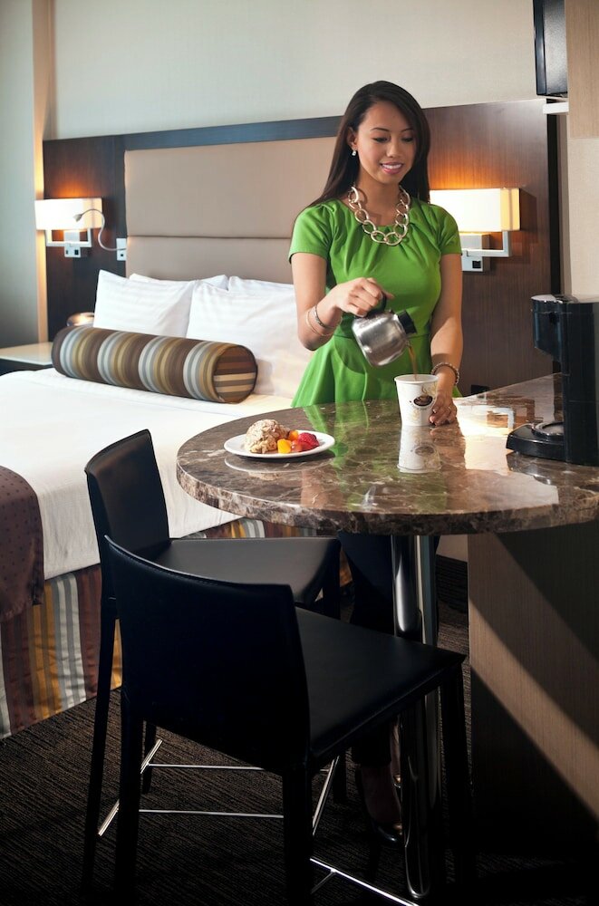 Фото Holiday Inn Hotel & Suites Vancouver Downtown, an Ihg Hotel