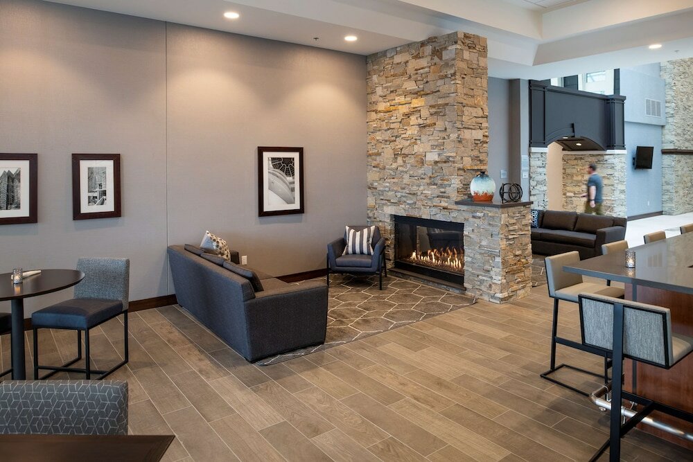 Фото DoubleTree by Hilton Madison East