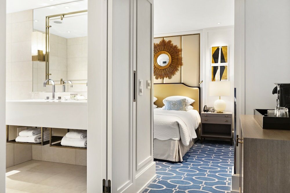 Фото Continental