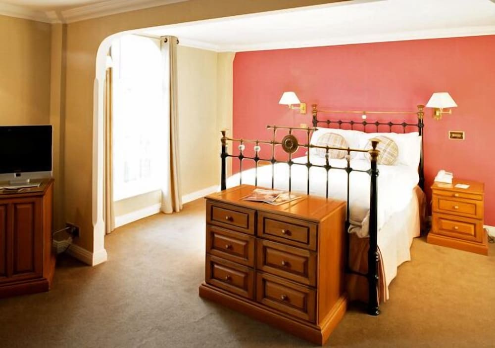 Фото Donington Manor Hotel