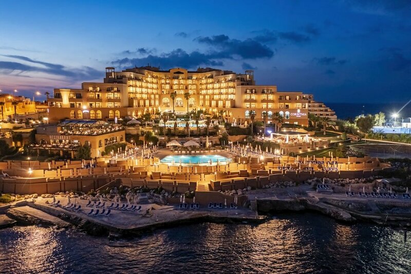 Гостиница Corinthia St George's Bay в Сент-Джулиансе