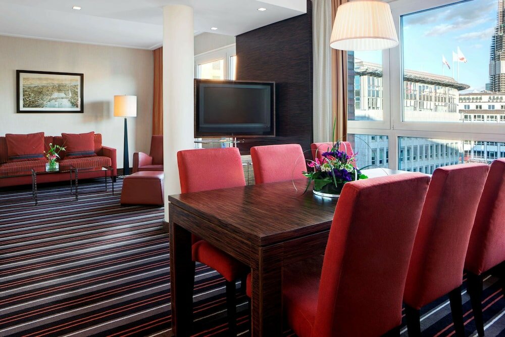 Фото Steigenberger Hotel Hamburg