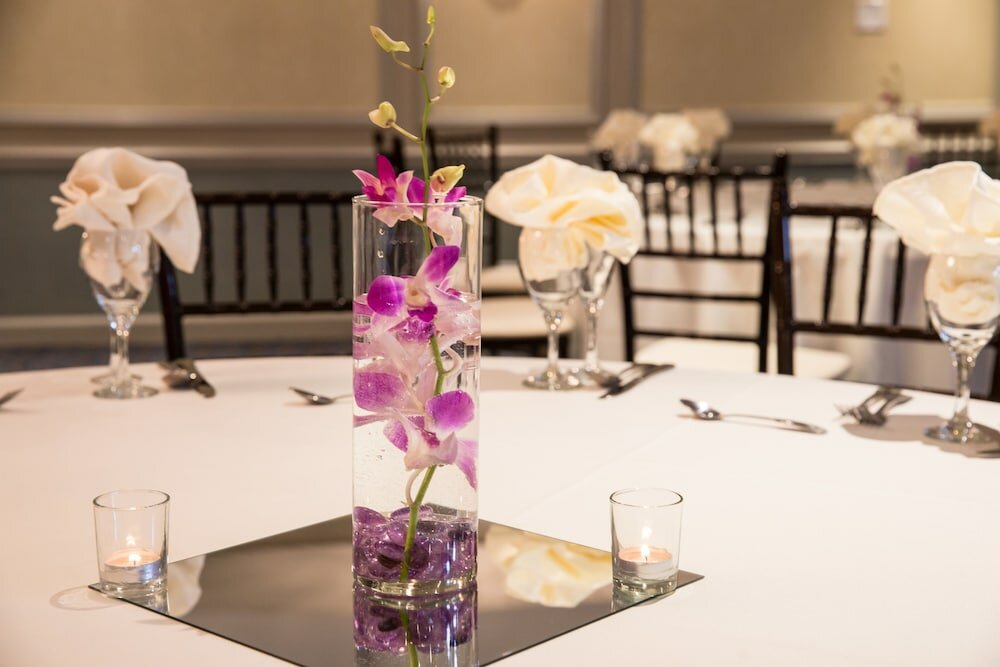 Фото Ramada Plaza by Wyndham Chicago North Shore