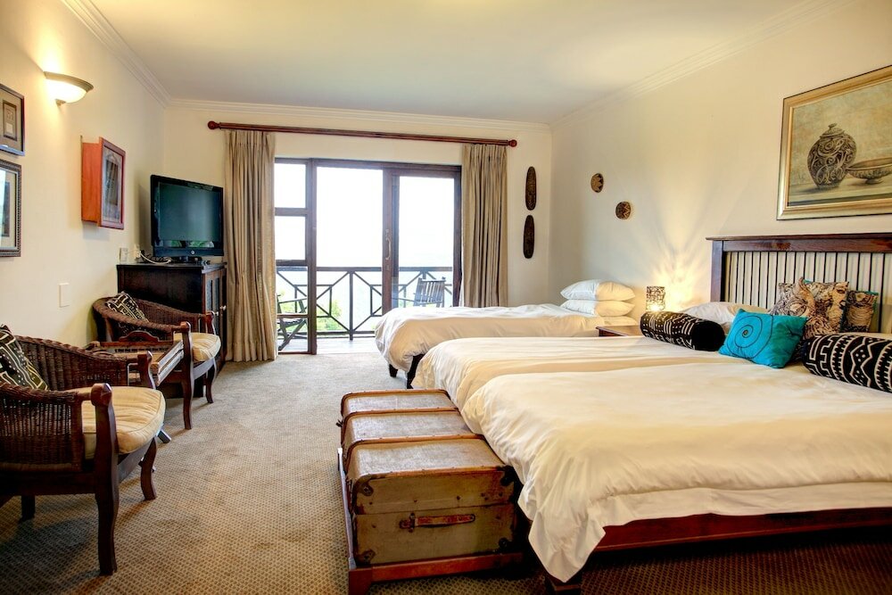 Фото Far Hills Hotel