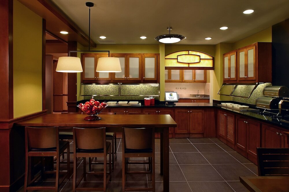 Фото Hyatt Place Kansas City/Overland Park/Convention Center