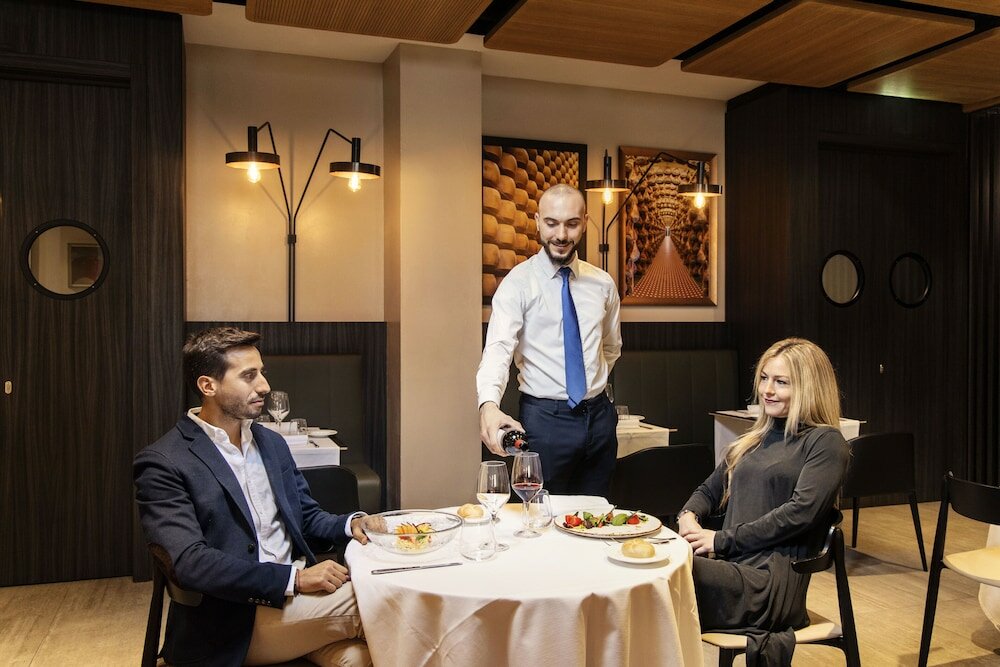 Фото Novotel Parma Centro