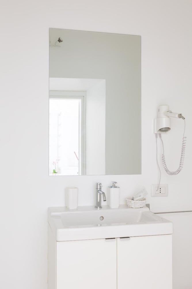 Фото Trevi Fountain Guesthouse