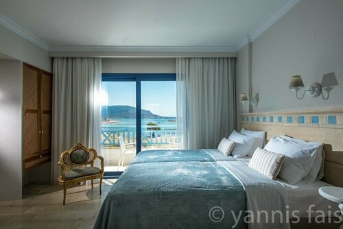 Внешний вид отеля Pyrgos Blue в Муниципальной единице Малионе, фото 3