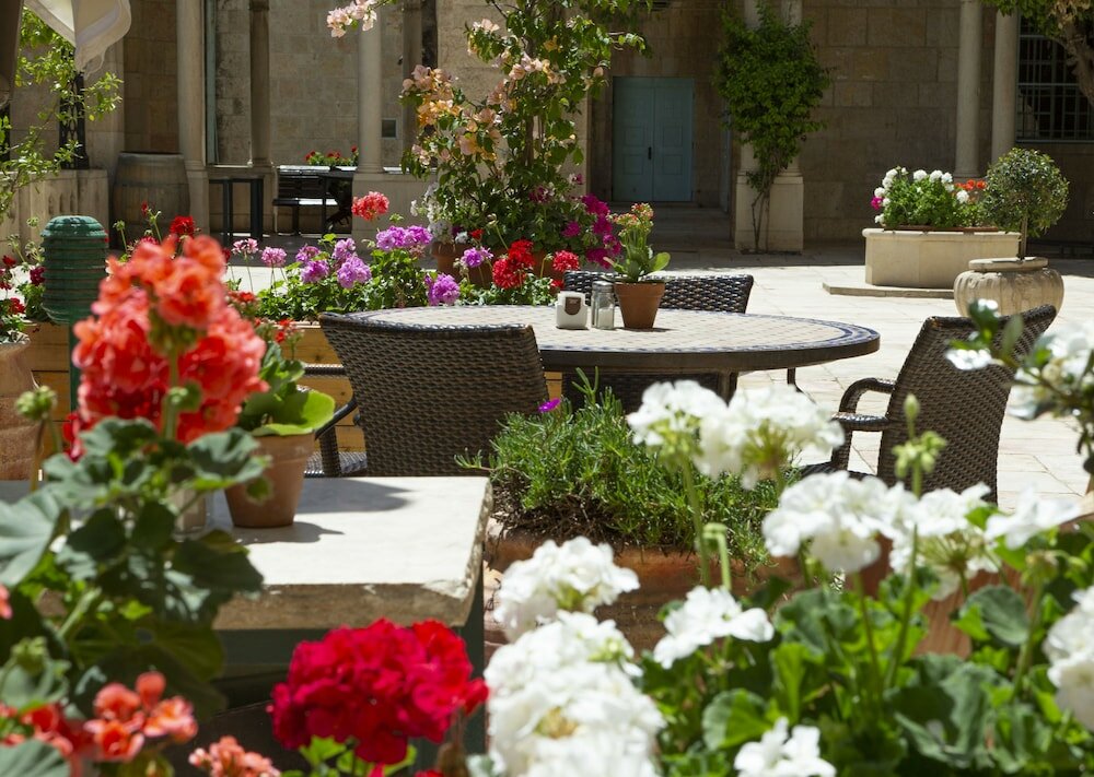 Фото Three Arches Hotel