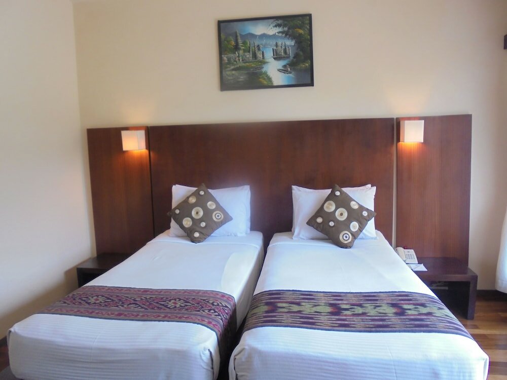 Фото 194778772671