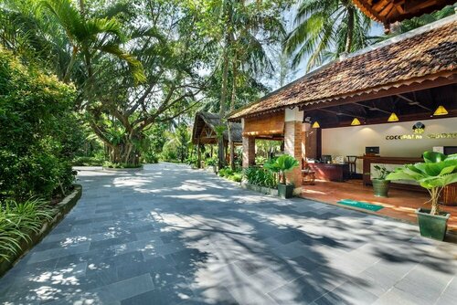 Coco Palm Beach Resort & SPA
