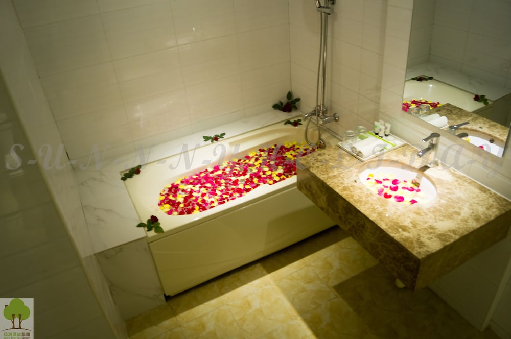 Фото Sunny Holiday Hotel