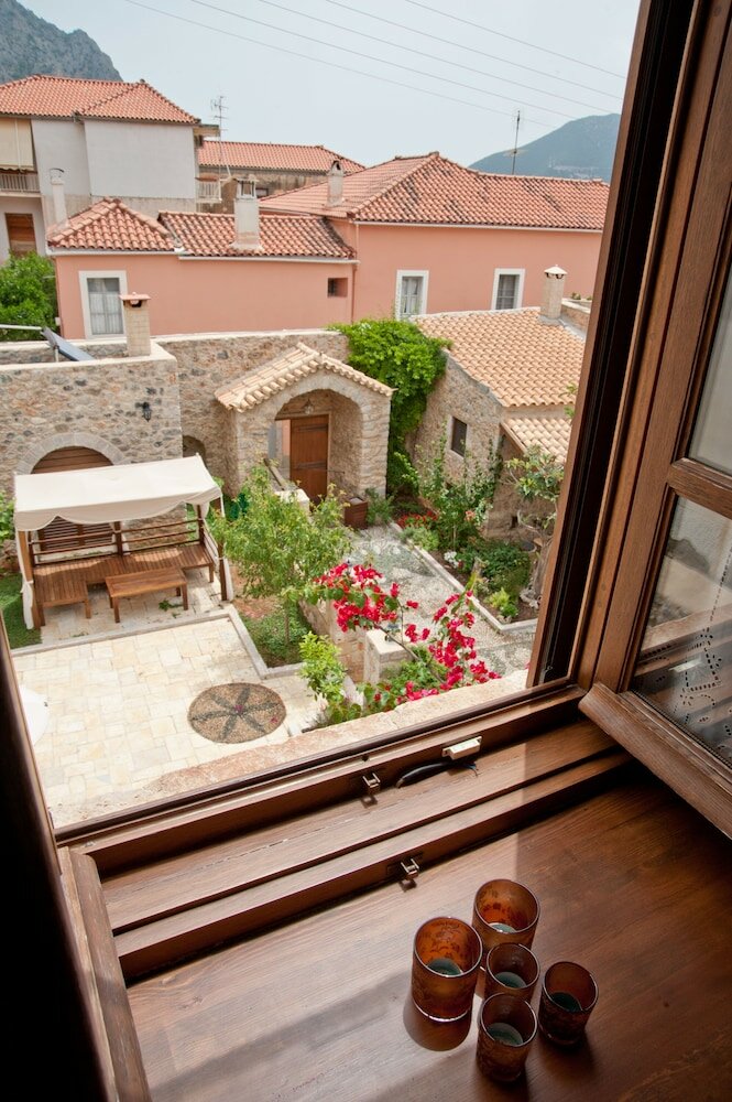 Фото Hatzipanayiotis