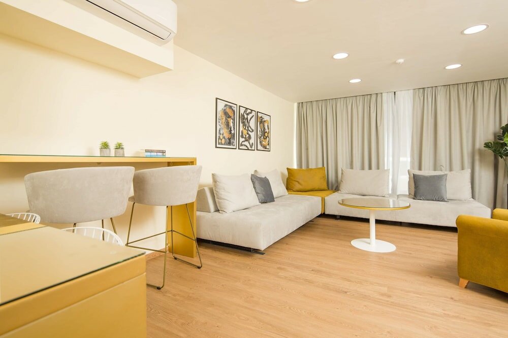 Фото Suites Syngrou Fix