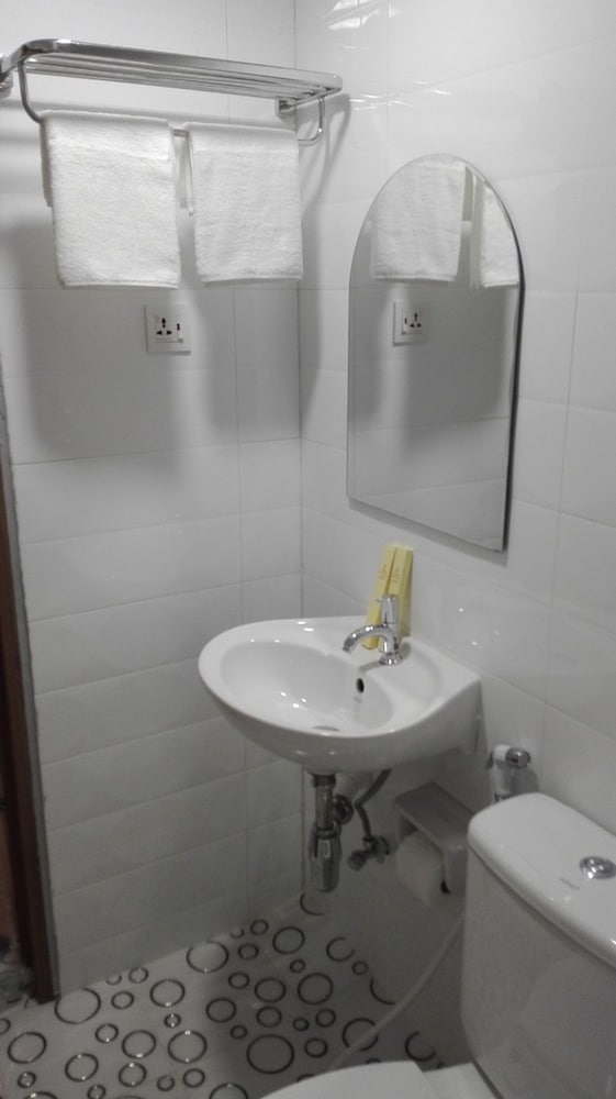 Фото Shwe Htee River View