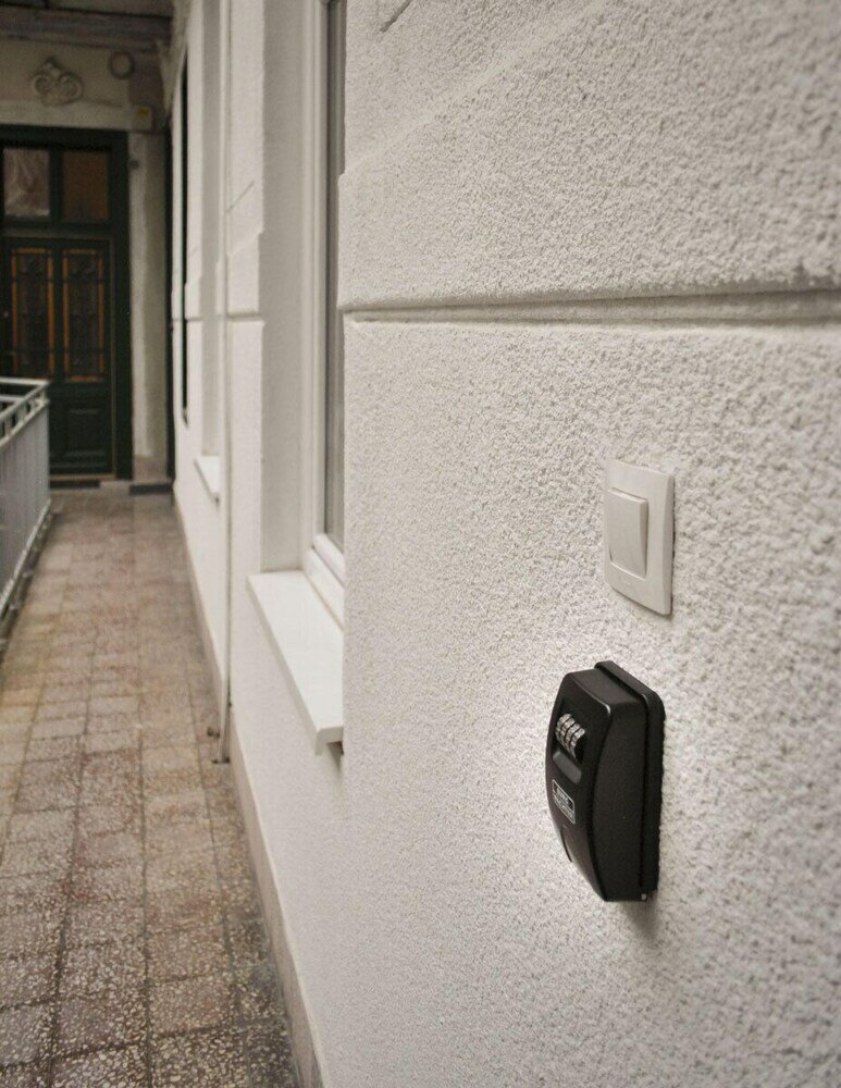 Фото Sunset Central Apartment