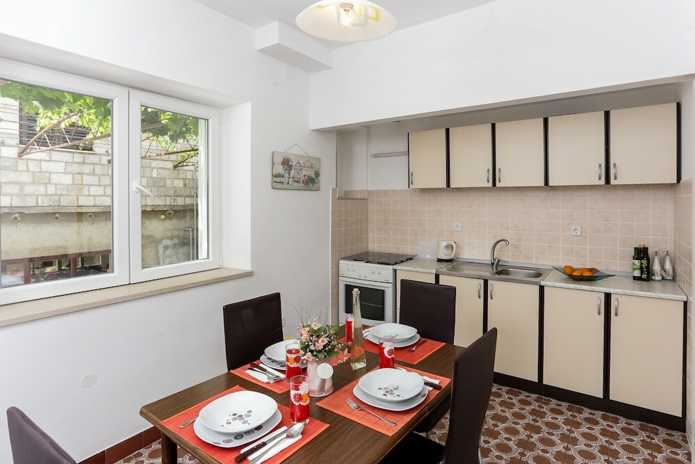 Фото Apartments Sisic