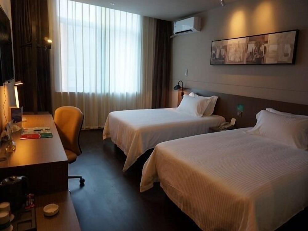 Фото Jinjiang Inn Naning Chaoyang Square Renmin Park