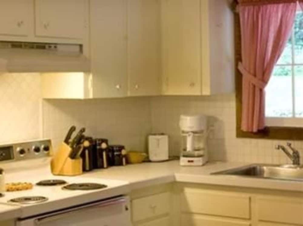 Фото Arlington's West Mountain Inn