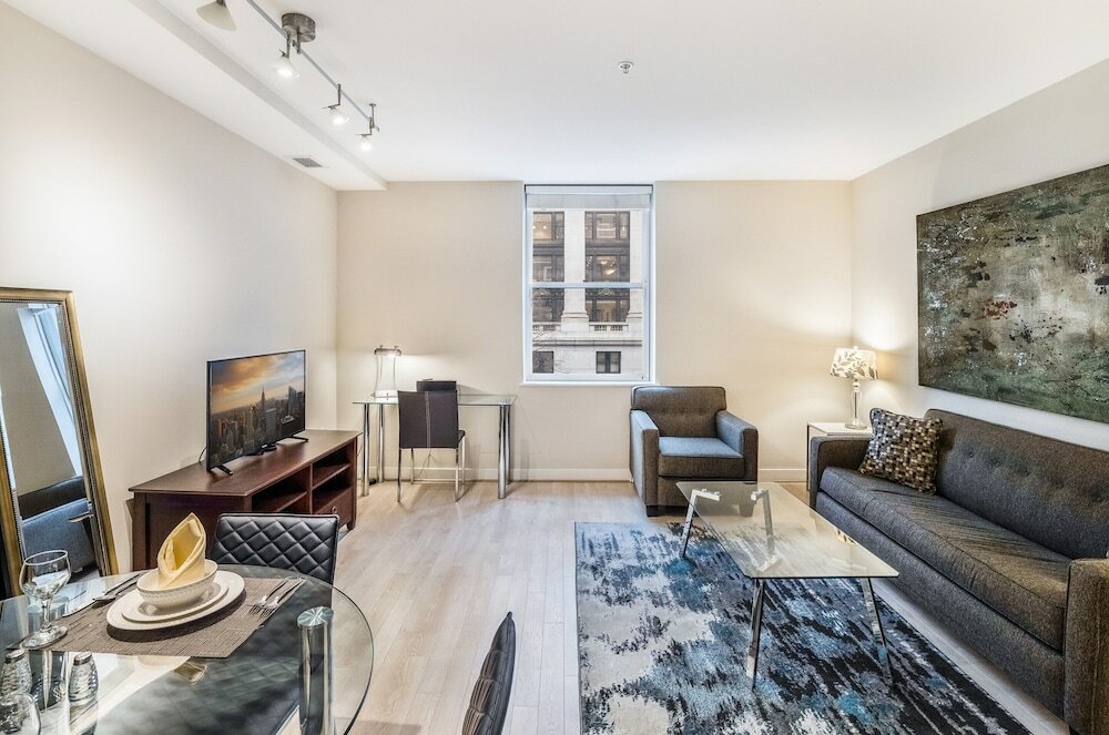 Фото Global Luxury Suites at The White House