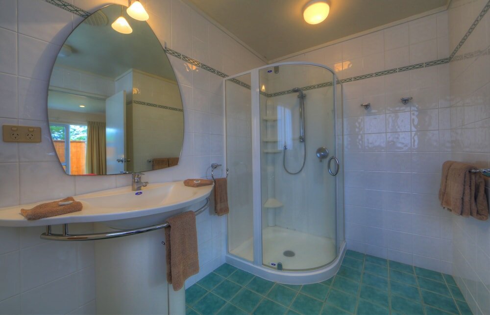 Фото Islander Lodge Apartments