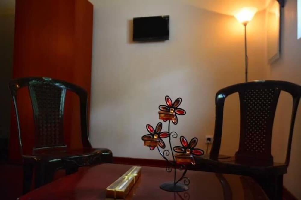 Фото Avon Hikkaduwa Guest House