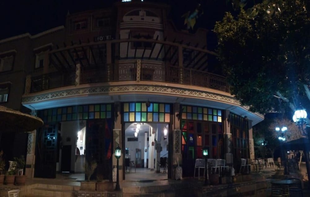 Фото отеля 1