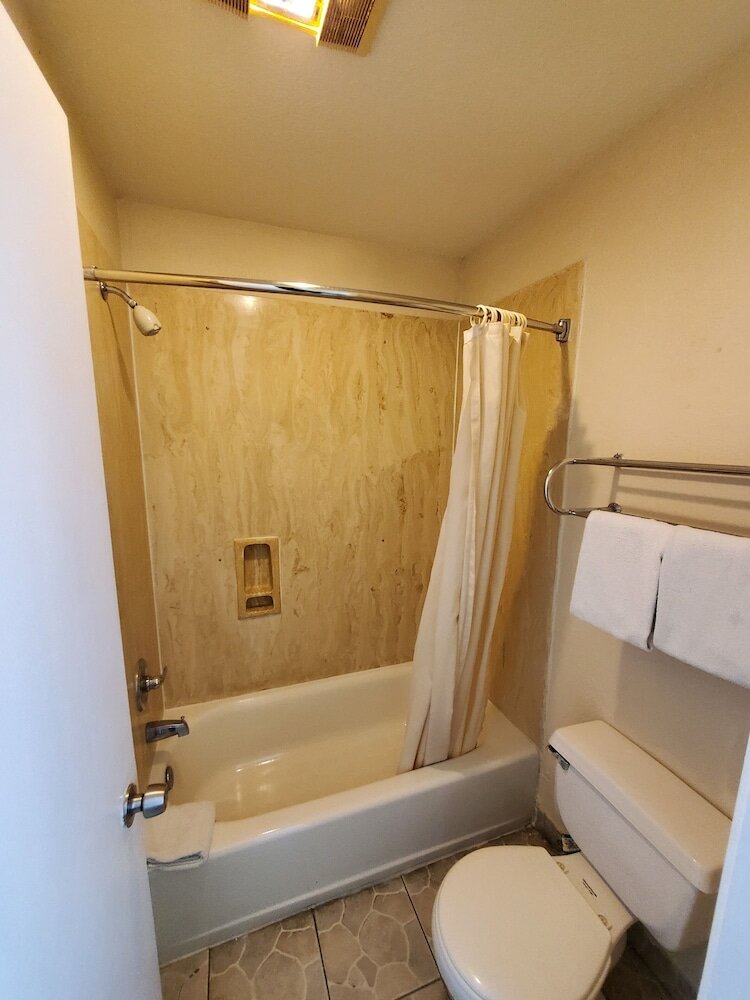 Фото River Inn Motel