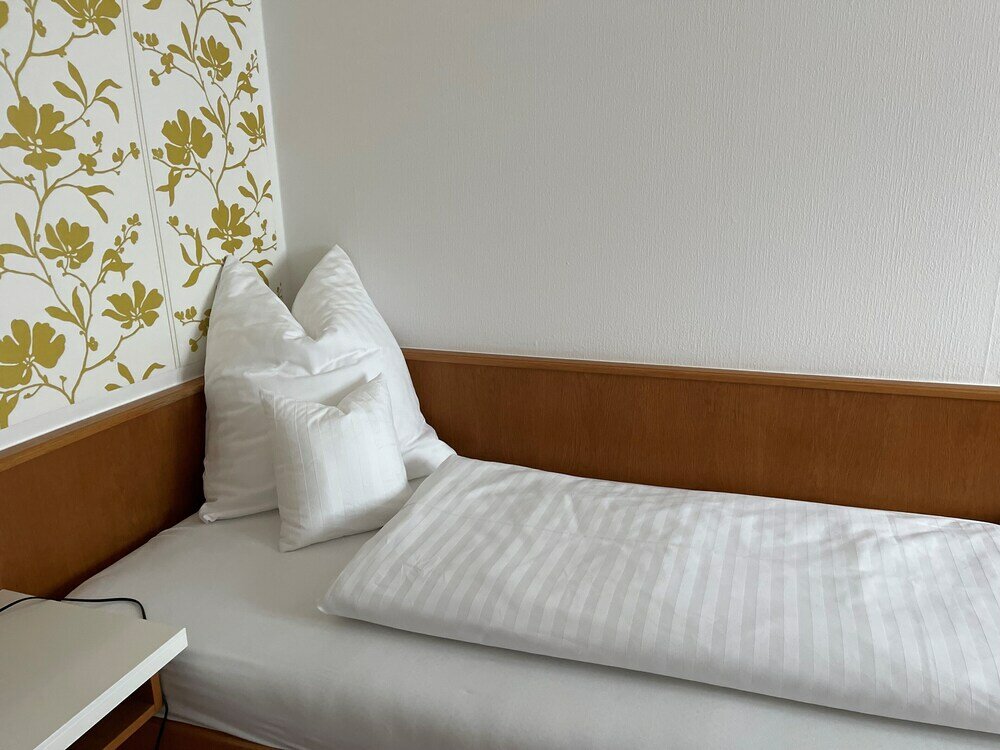 Фото Hotel & Gasthof Jungbräu