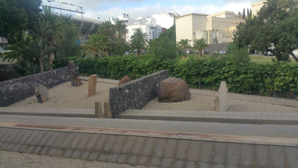 Фото Hotel Escuela Santa Cruz