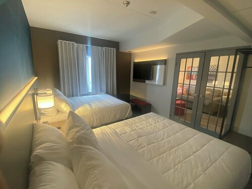 Гостиница Quality Suites London в Лондоне