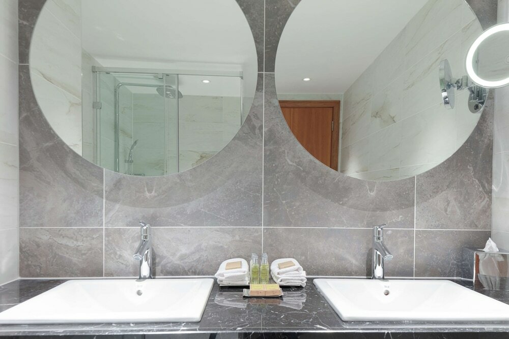 Фото Hilton Belfast