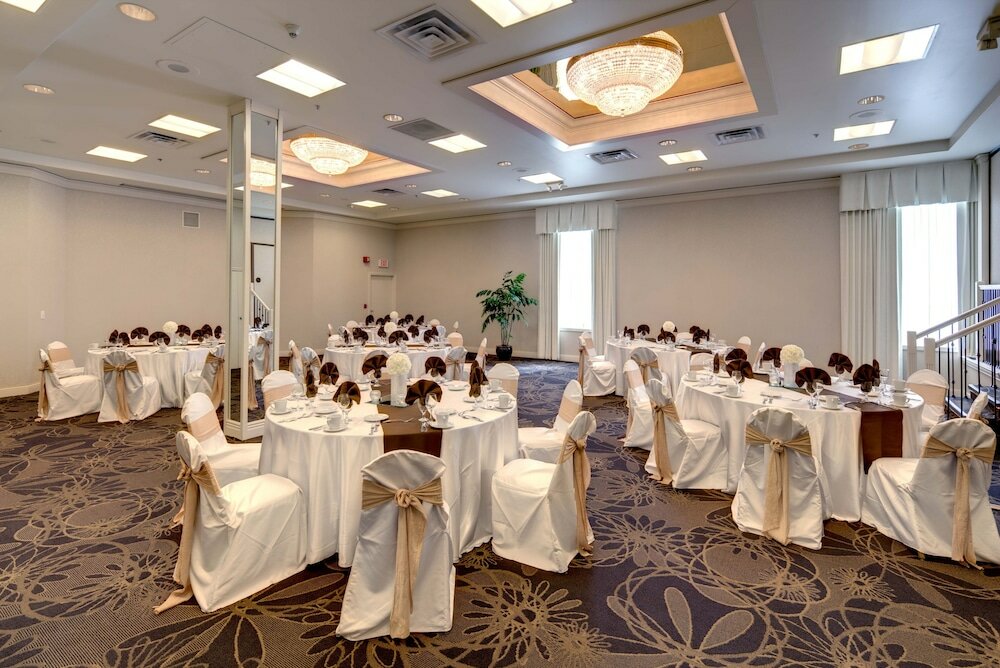 Фото DoubleTree by Hilton Milwaukee Downtown