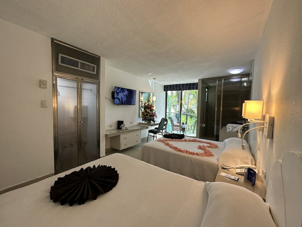 Фото Hotel Plaza Caribe