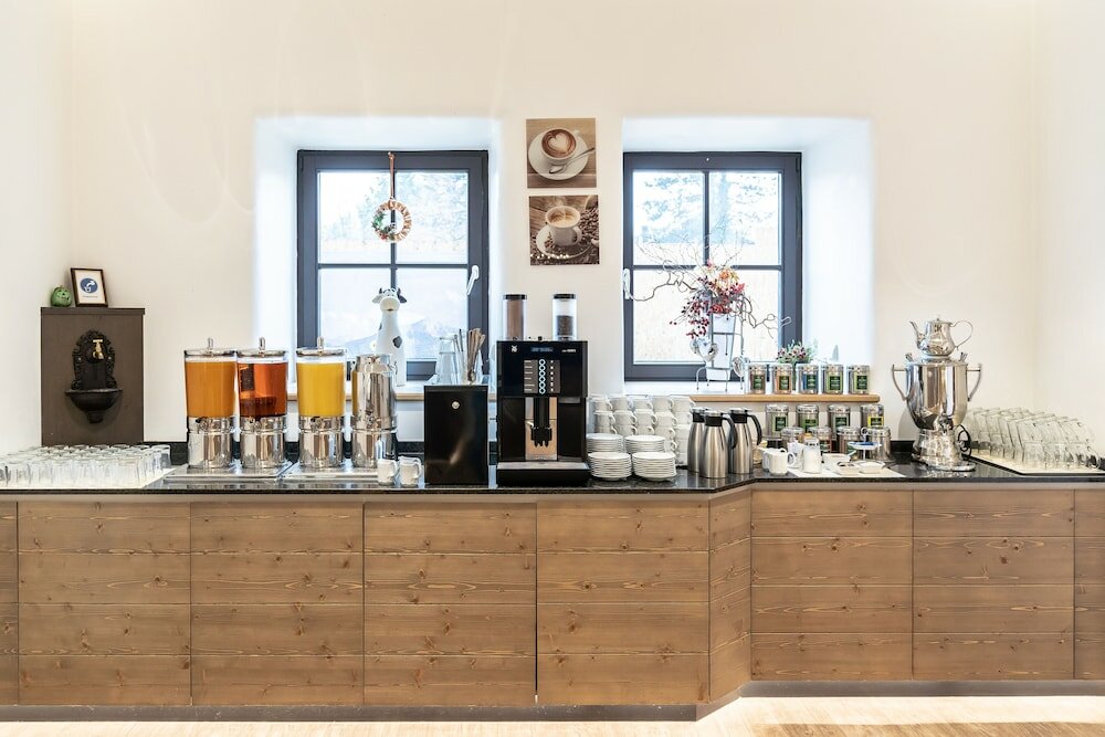 Фото Hotel Sauerlacher Post