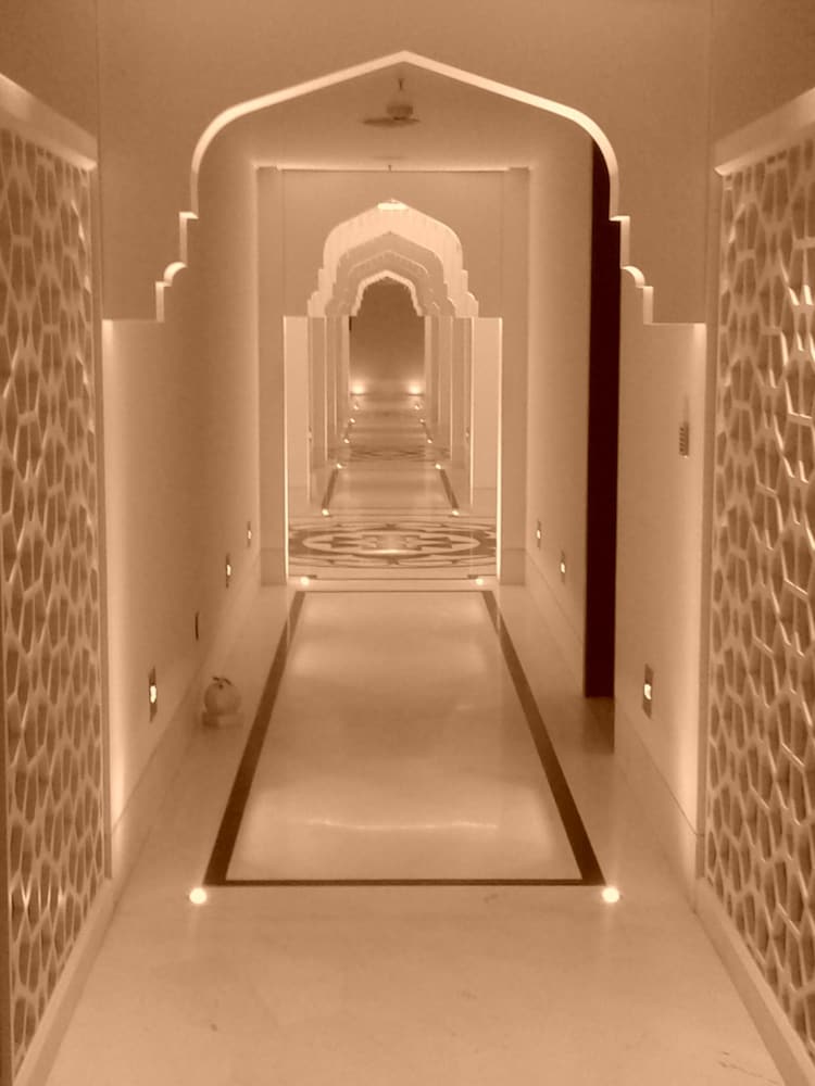 Фото Crowne Plaza Chennai Adyar Park, an Ihg Hotel