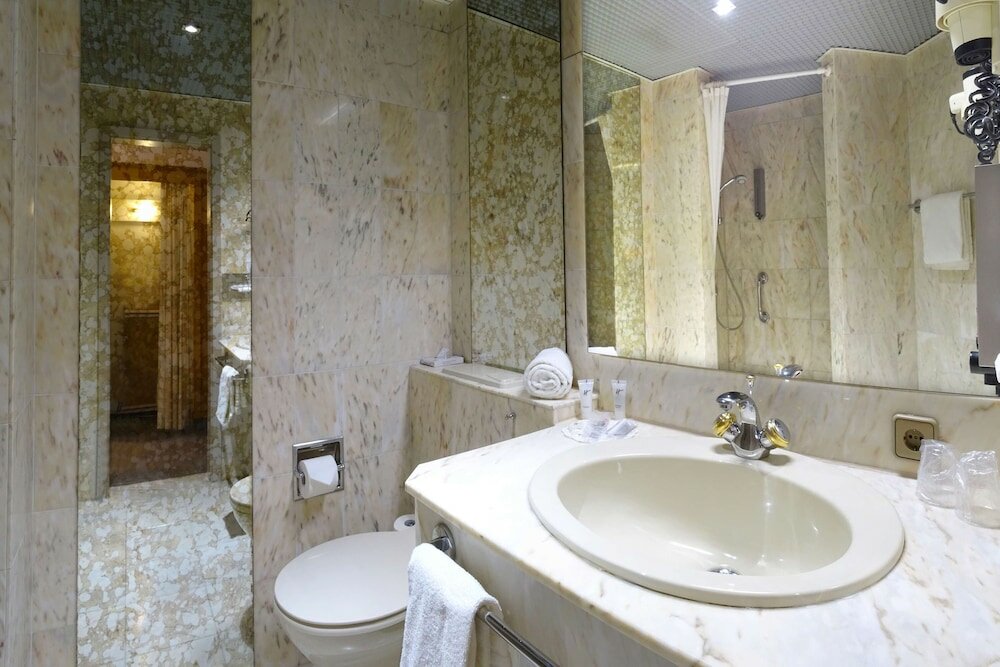 Фото Best Western Hotel Schmoeker-Hof