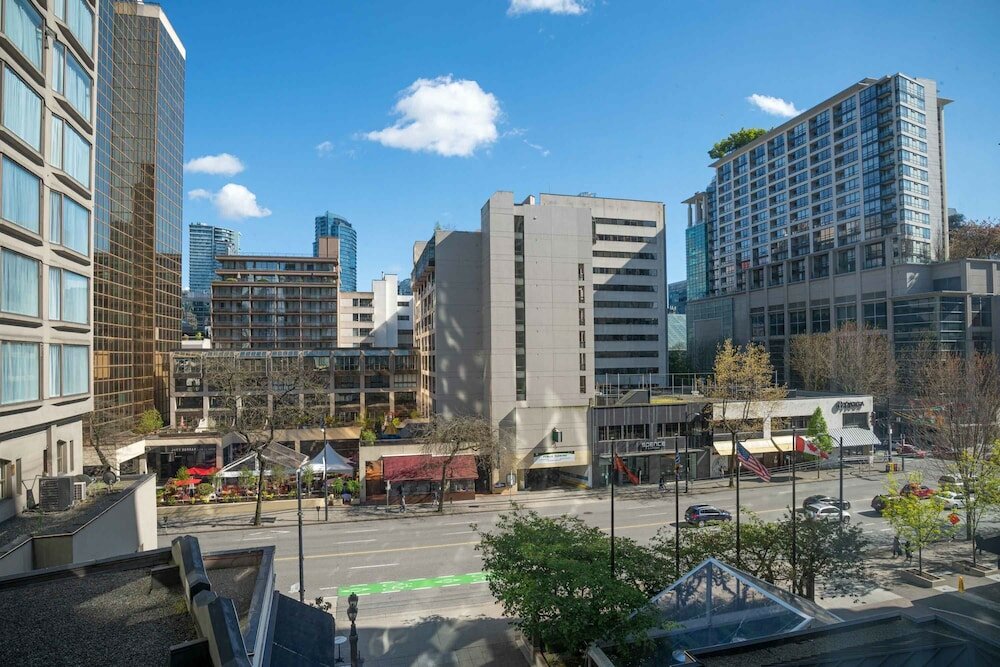 Фото The Sutton Place Hotel Vancouver