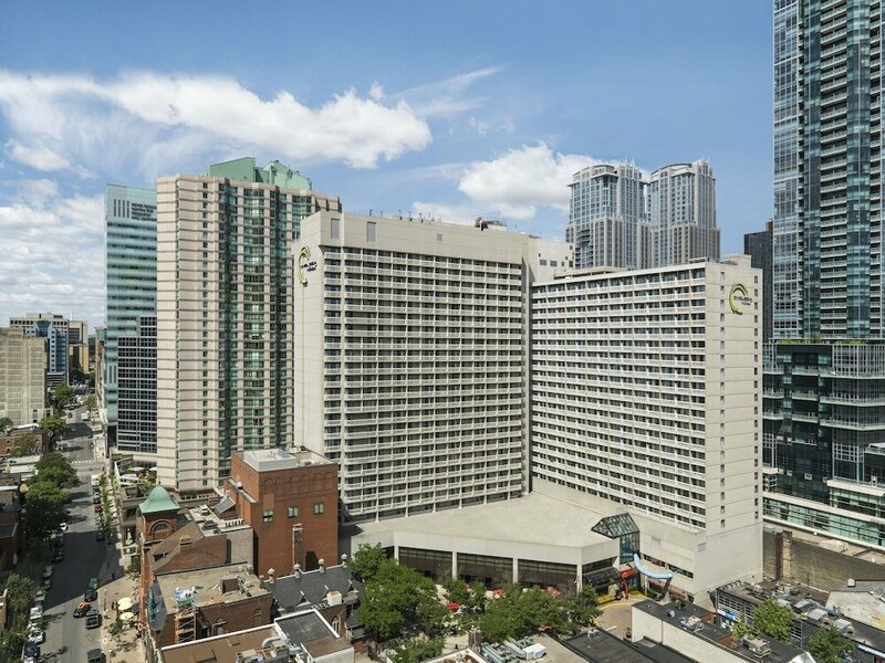 Гостиница Chelsea Hotel, Toronto в Торонто