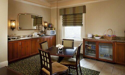 Гостиница Seelbach Hilton Louisville в Луисвилле