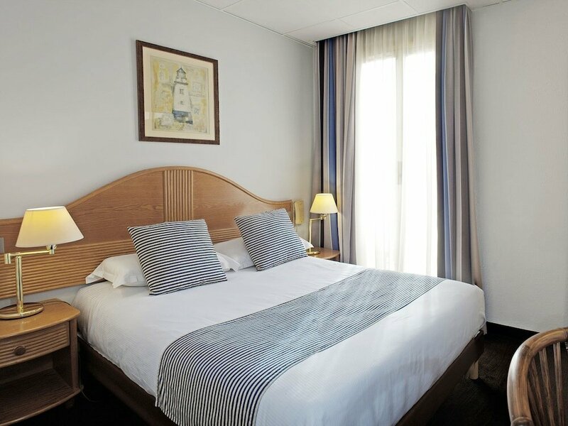 Гостиница Hotel Esprit d'Azur в Ницце