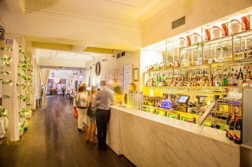 Гостиница Hotel Richmond on Rundle Mall в Аделаиде